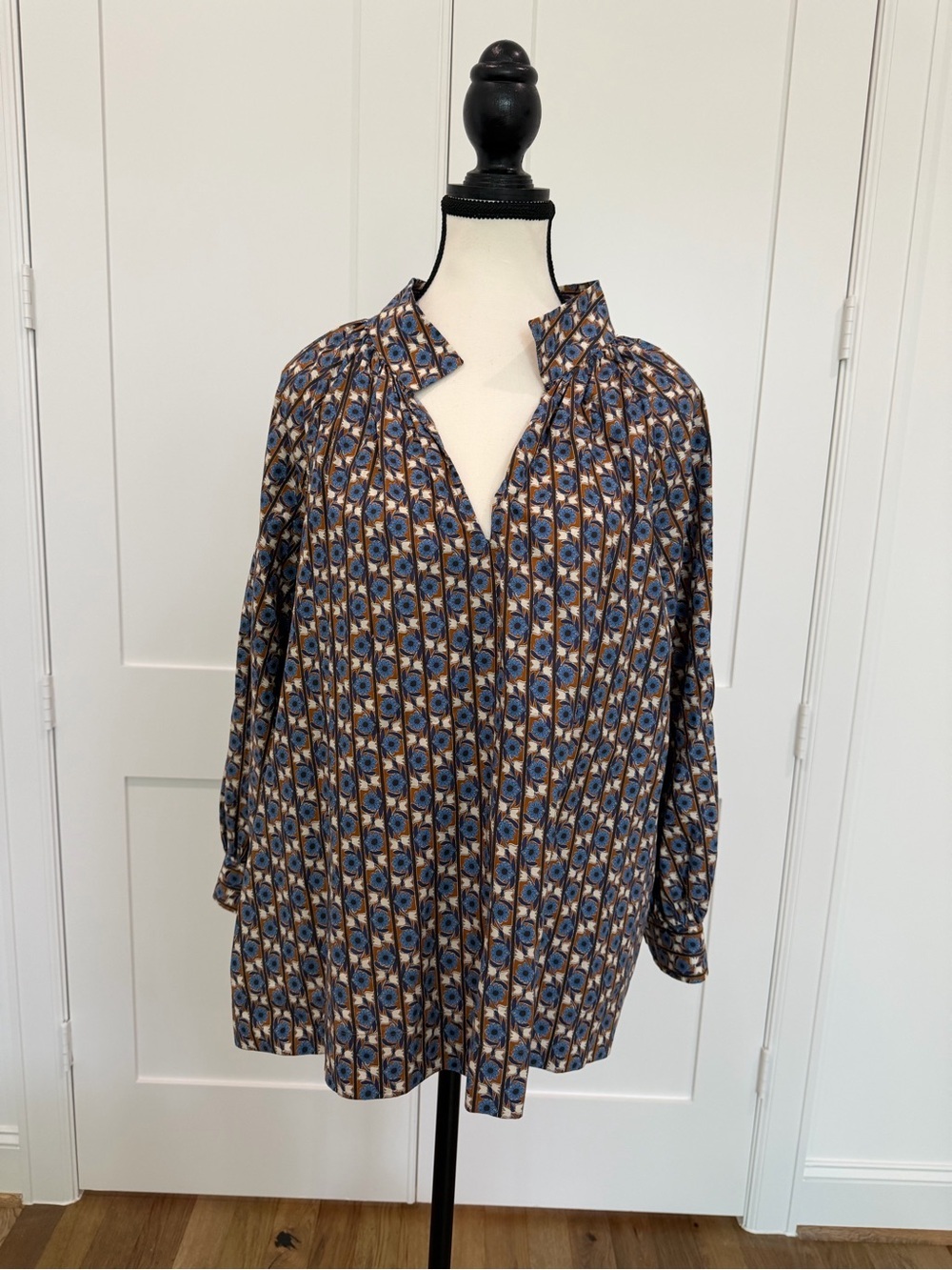 Ann Mashburn Sienna Printed Poplin Top M 💙🍂
